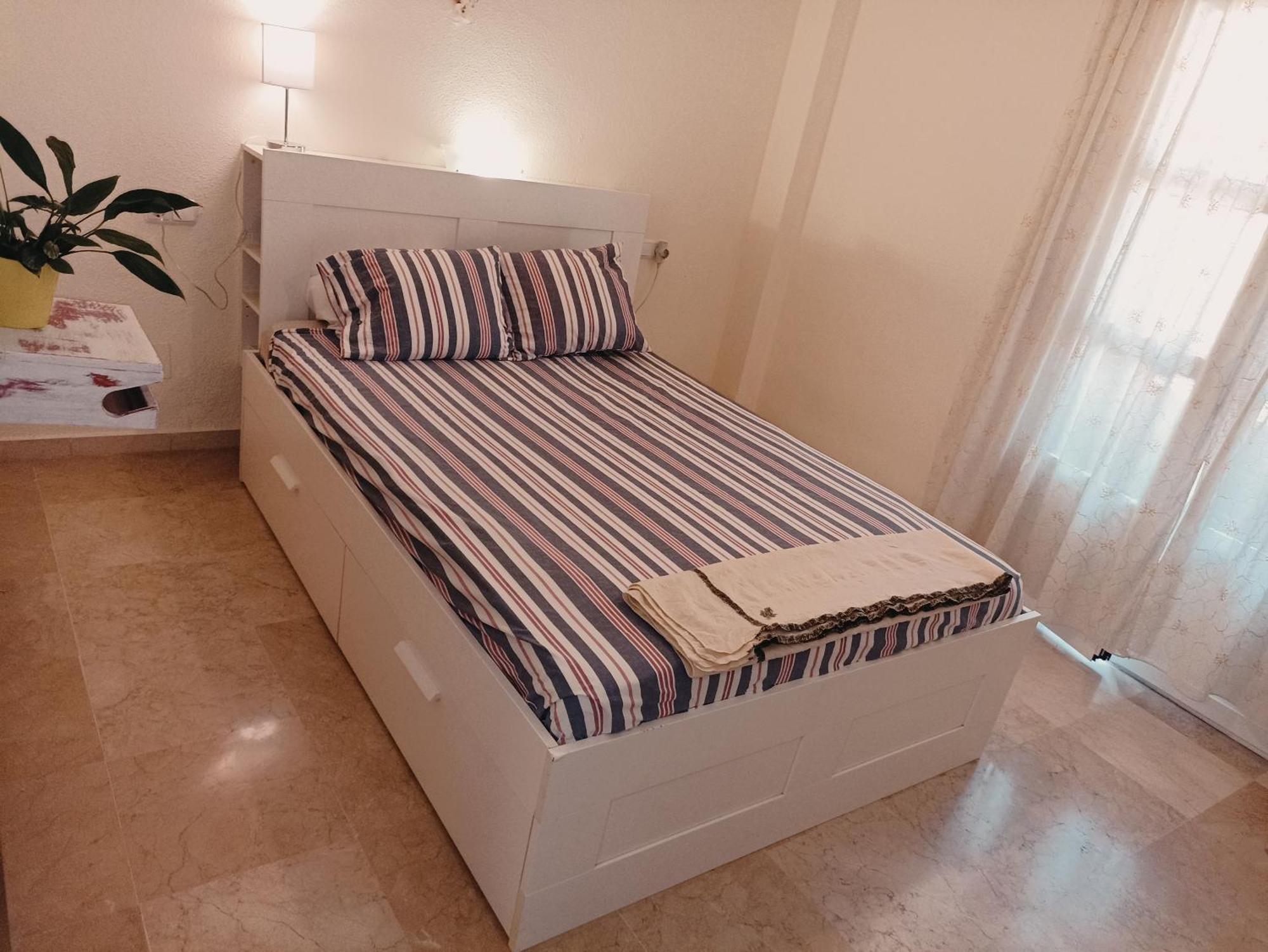 Confortable Habitacion Centrica En Piso Privado Leilighet Málaga Eksteriør bilde